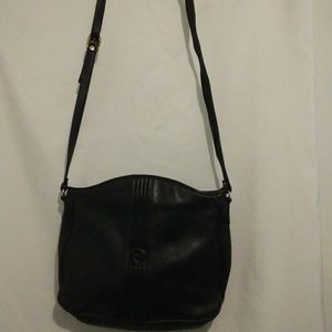 EUC AIGNER LEATHER SHOULDER BAG